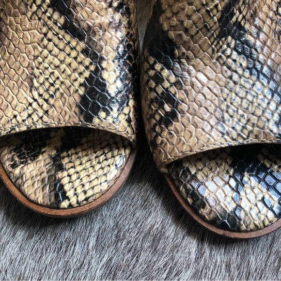 Lucky Brand open toe lizard skin wood chunky heel sandal boot slip on size 8 - Picture 2 of 7